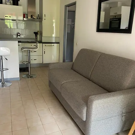 T2 Rez De Jardin 300m De Beaucours Sur *