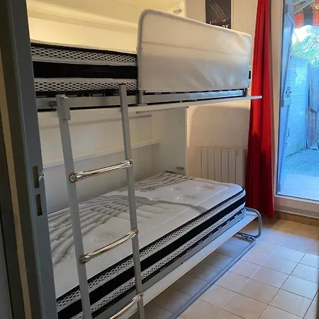 T2 Rez De Jardin 300m De Beaucours Sur Apartamento *